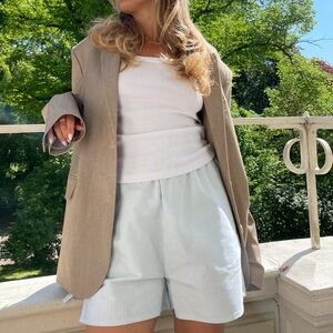 DjERF Avenue BREEZY SHORTS light blue STRIPE.  in 100% organic cotton size M